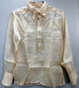 （二）许立（许敬诚）在菲律宾抗日期间穿过的衬衫
